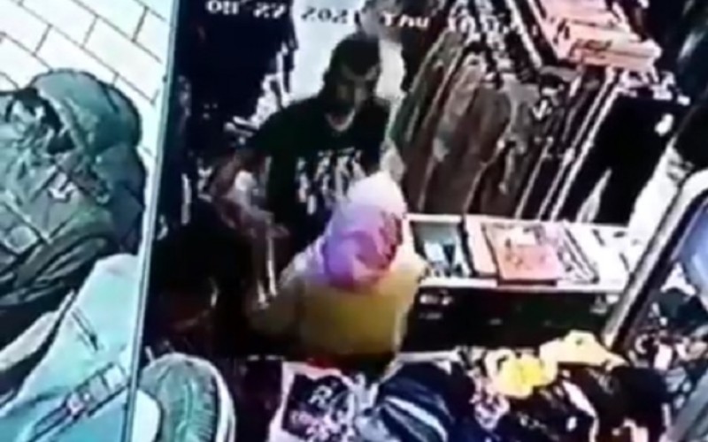 Rampok yang Viral Cekik dan Tindih Perempuan Penjaga Toko Ditembak Polisi 