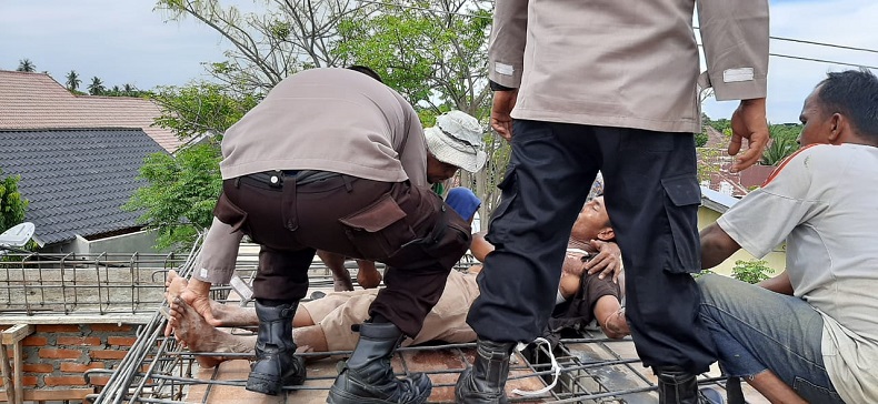 Kerjakan Bangunan Milik Eks Kadispora Pidie, Kuli Bangunan Tersengat Listrik