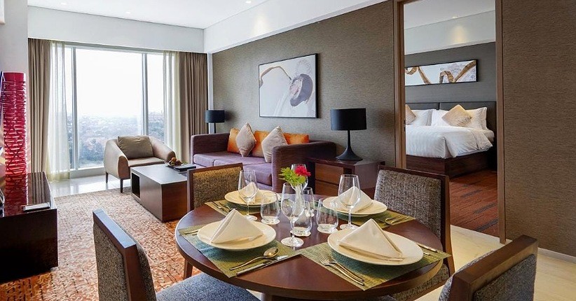 Hanya di Oakwood Hotel & Residence Surabaya, Tamu Bisa Menginap 24 Jam Full, Gak Pakai Repot