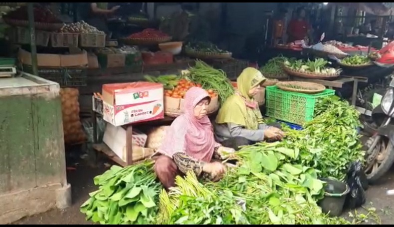 Warga dan Pedagang Pasar di Tasikmalaya Tolak Rencana Pajak Sembako