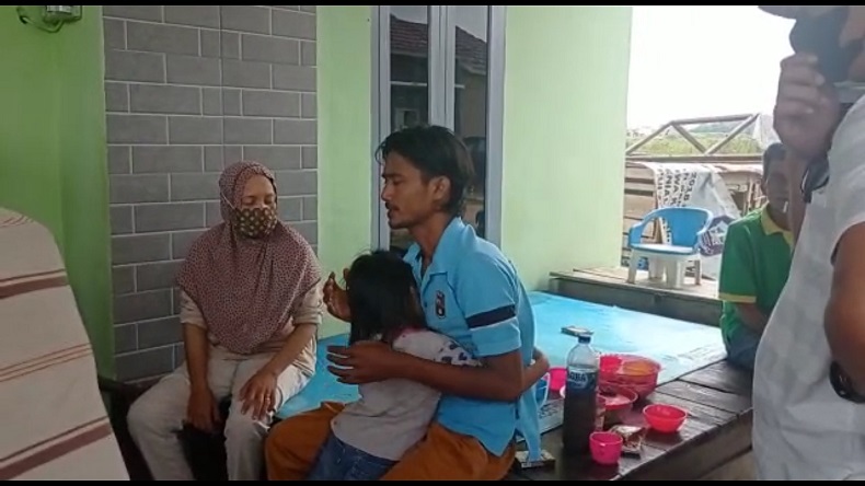  Bacok Tetangga karena Berisik, Ketika Ditangkap Polisi Pria Ini Minta Anak Jangan Nakal