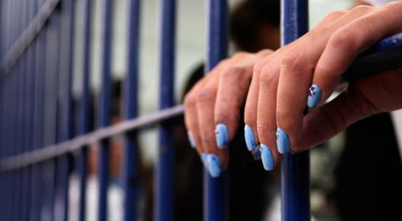 Duh, Polisi Ini Perkosa Tahanan Perempuan Muda di Ruang Kerja