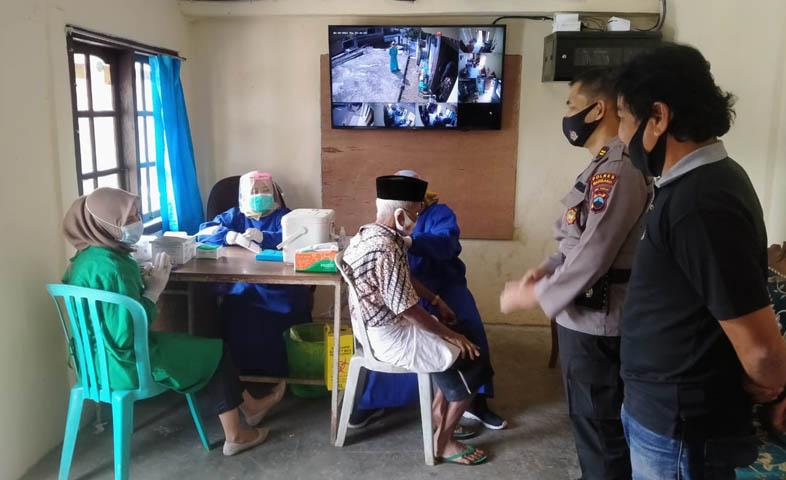 Tekan Penularan Covid-19, Vaksinasi Massal Sasar Warga Lansia di Magelang