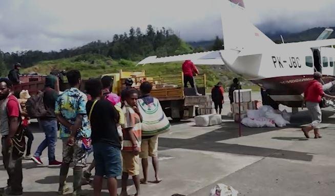 KKB Tembaki Pos Bandara Aminggaru Nyaris Kenai Pesawat Kargo, Ini Kata Kapolres Puncak