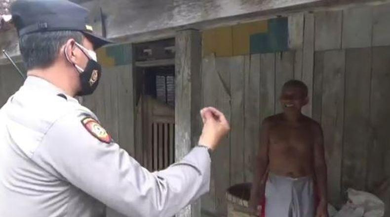Takut Divaksin Covid-19, Lansia di Grobogan Ini Kabur Masuk Rumah  