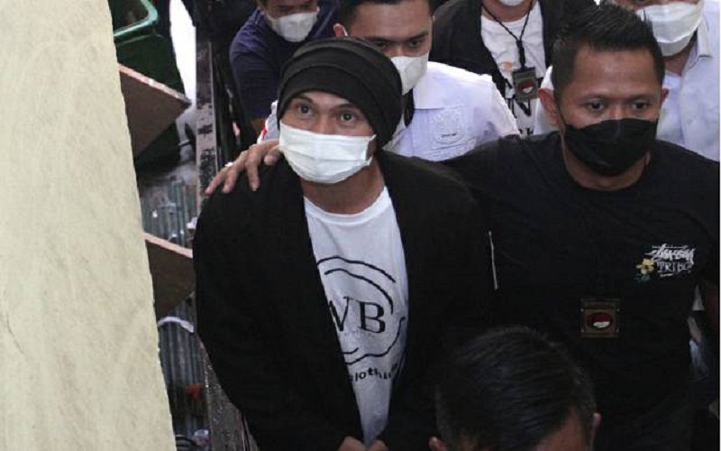 Anji Jalani Asesmen di BNNP DKI Jakarta