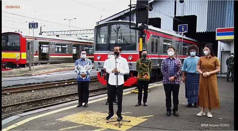 Jokowi Tinjau Vaksinasi Covid-19 di Kota Bogor