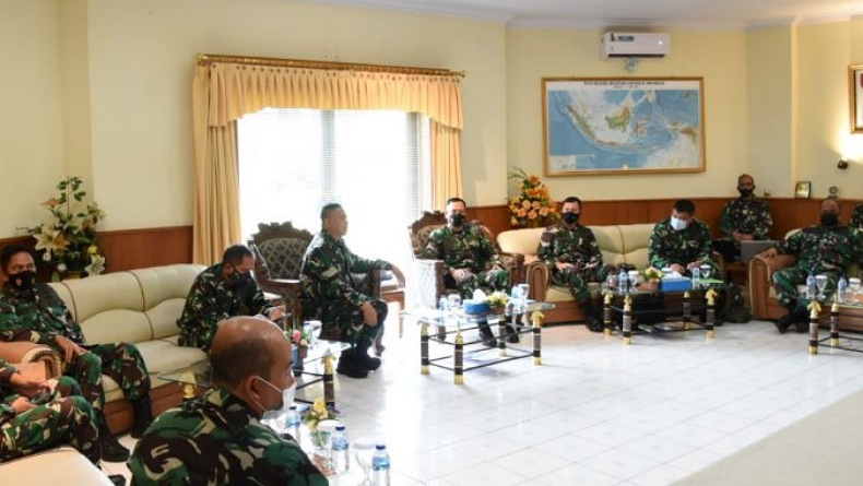 Cek Kesiapan Personel dan Peralatan, Tim Survei Mabes TNI Datangi Lantamal VIII Manado