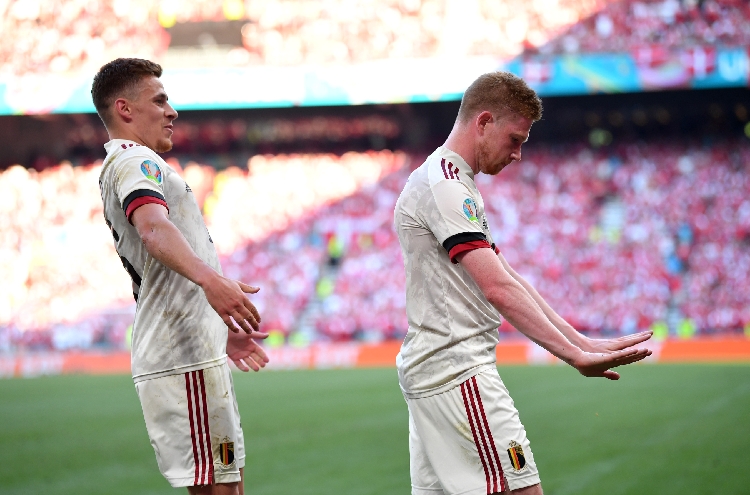 Kevin De Bruyne Rayakan Gol ke Gawang Denmark: Lari ke Lokasi Eriksen Kolaps, Lalu Tenang