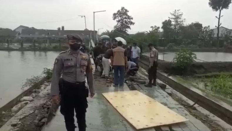 Dramatis, Evakuasi Bocah Tewas Tertimpa Tembok di Blitar saat Bermain Bersama Temannya