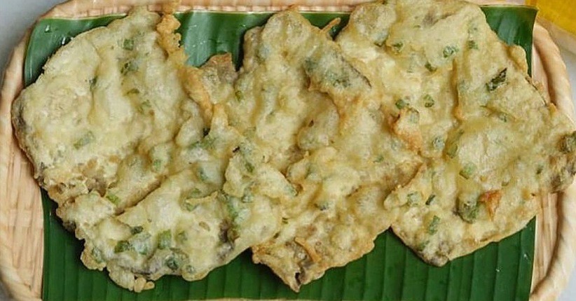 Menjajal Tempe Goreng Jumbo Dipadu dengan Sambal Kacang, Krispi dan Gurih