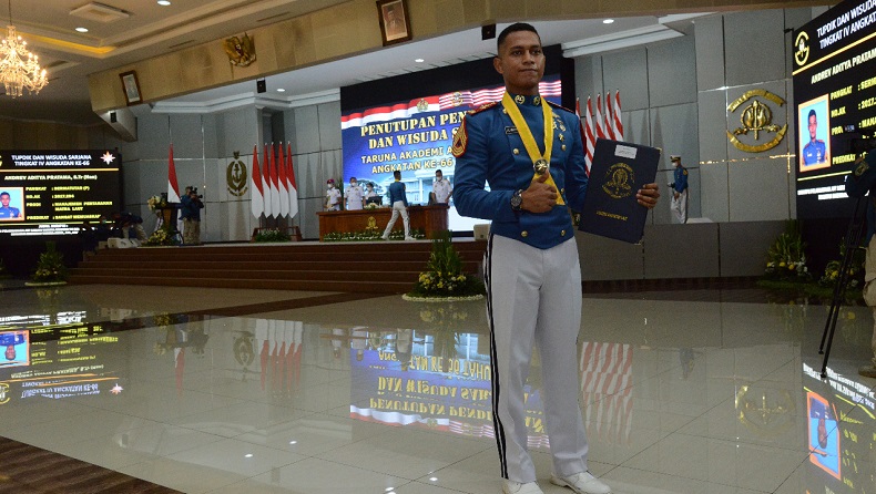 Sosok Always Giving Hamonangan Tiris, Putra Papua Berdarah Batak Peraih Adhi Makayasa AAL