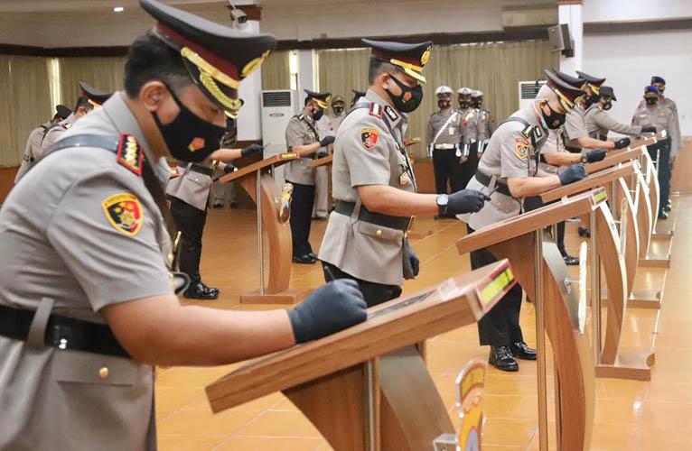 Pimpin Sertijab Pejabat Utama Polda Jateng, Ini Pesan Kapolda Irjen Ahmad Luthfi