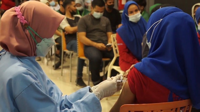Satgas Covid-19 Banda Aceh Gelar Vaksinasi di Pusat Perbelanjaan
