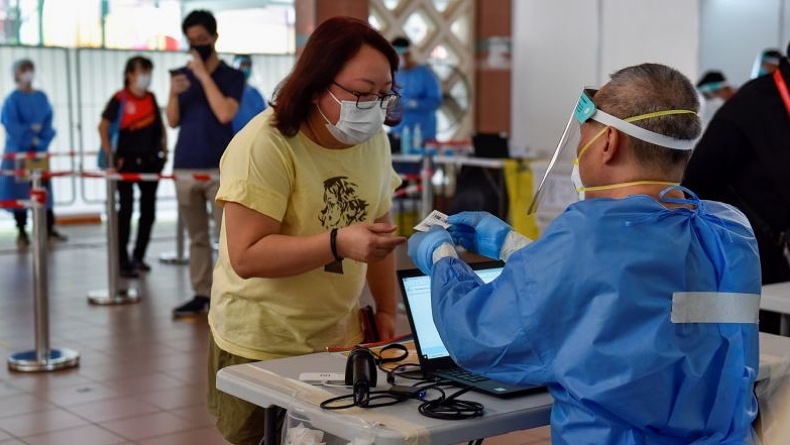 Singapura Siapkan Warganya Bisa Hidup Berdampingan dengan Covid