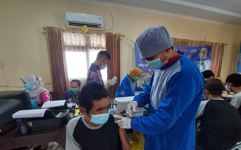Perawat Wisma Atlet Gugur, Kemenkes Kejar Target Vaksinasi Covid-19  