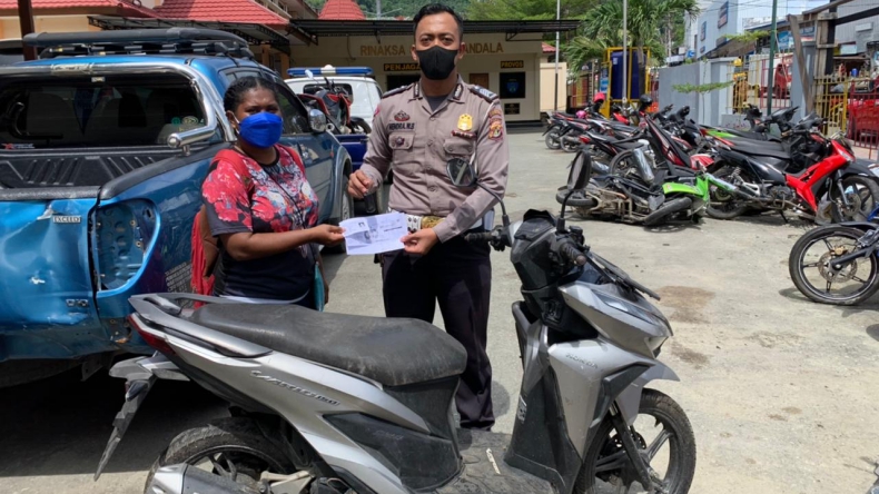 Nasib Baik, Perempuan Asal Jayapura Ini Temukan Motornya yang Hilang Dicuri