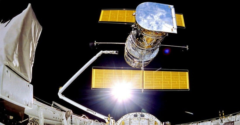 NASA Kesulitan Atasi Masalah Komputer Teleskop Hubble 