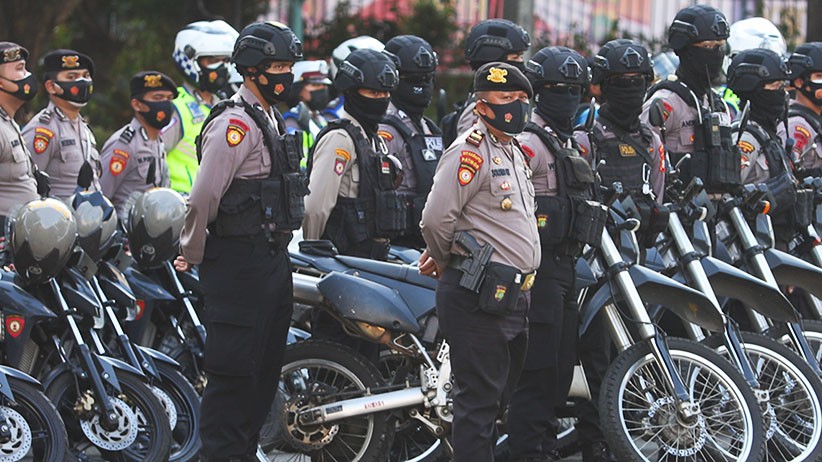 21.168 Personel Polri Dikerahkan Kawal PPKM Darurat di Jawa-Bali