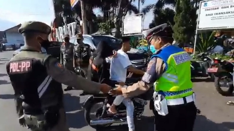 Ridwan Kamil Usulkan 3 Poin terkait Penguatan Kampanye Prokes 3 M