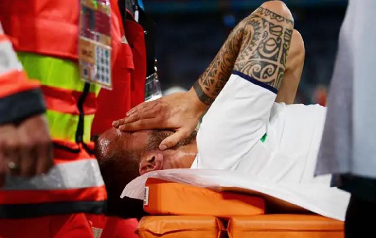 Hibur Spinazzola yang Cedera, Skuat Italia Lakukan Hal Gila Ini di Dalam Pesawat