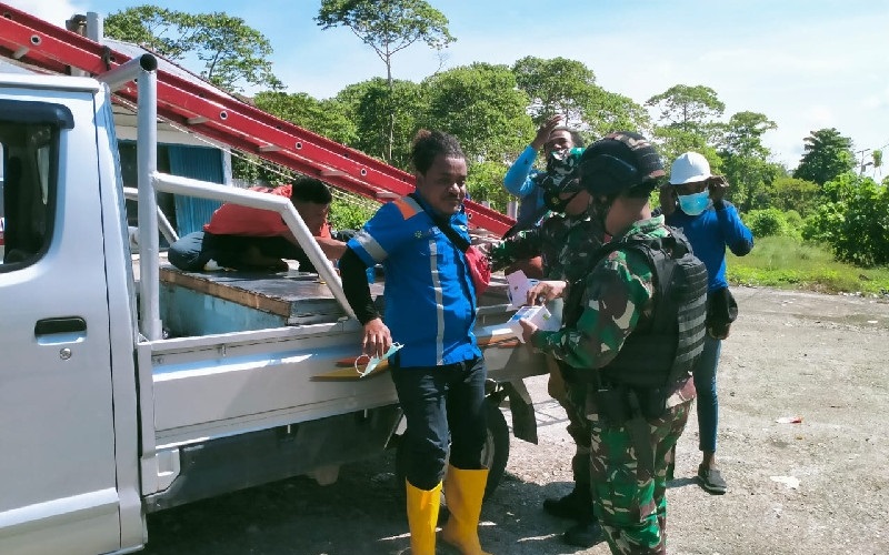 Cegah Penularan Covid-19, Satgas TNI Razia Prokes di Jalan Trans Wamena-Jayapura
