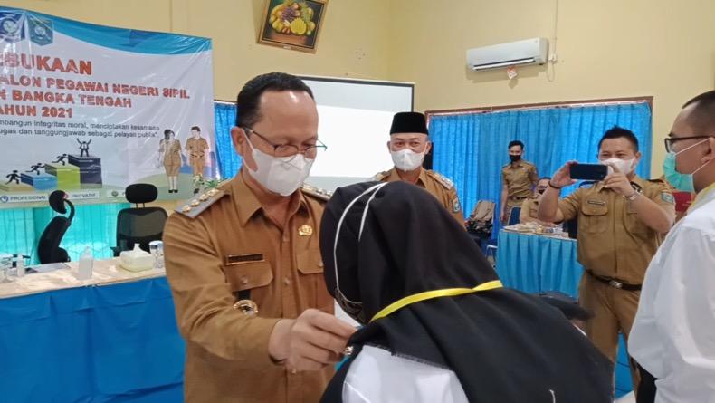 Bupati Bangka Tengah Minta ASN Baru Berperilaku Baik dalam Melayani Masyarakat