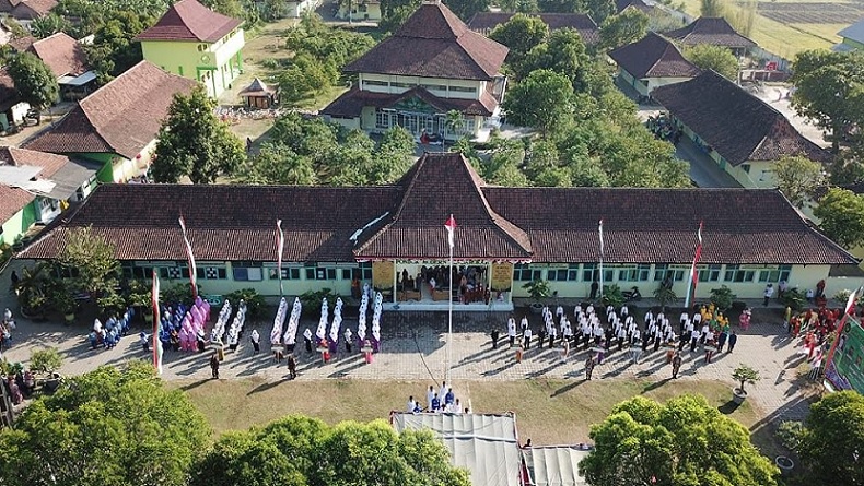 Tak Banyak Orang Tahu, Harmoko Tinggalkan Pesantren Besar di Nganjuk