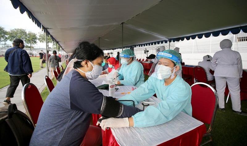 Kejar Target 50.000 Per Hari, Pemkot Surabaya Gelar Vaksinasi Covid-19 Massal 