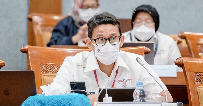 Sandiaga Uno Ingin Mahasiswa Lulusan Terbaik Ikut Bangun Parekraf Nasional