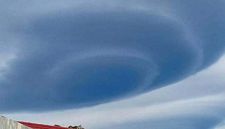 Fenomena Awan Berbentuk UFO yang Muncul di Aceh Berbahaya untuk Penerbangan