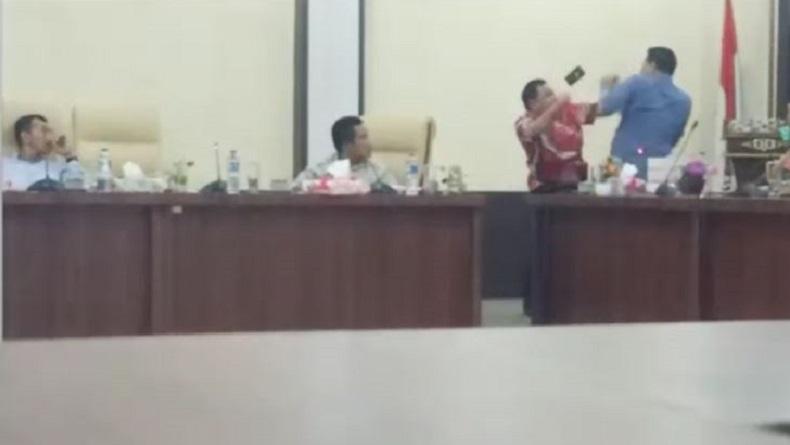 Beda Pendapat soal Dana CSR, 2 Anggota DPRD Labuhanbatu Selatan Nyaris Adu Jotos