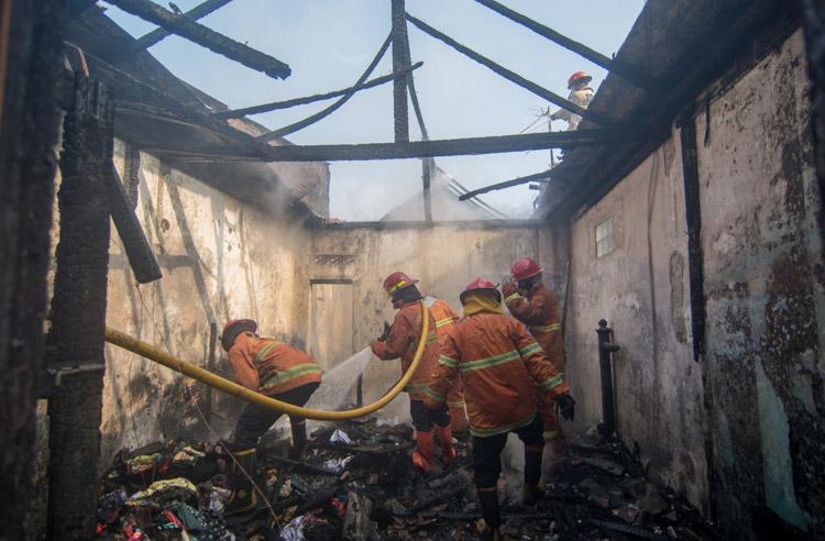 Korsleting Listrik Ludeskan Rumah di Bantul