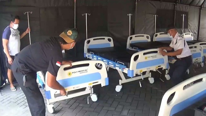 Kasus Tinggi, RSUD Ngawi Dirikan Tenda Darurat untuk Pasien Covid-19 