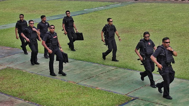 Sempat Viral, Begini Kisah Praka Izroi Mulai Daftar TNI hingga Jadi Paspampres