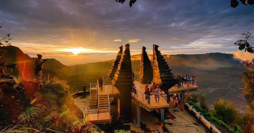 Ide Wisata ke Seruni Point Bromo, Ketahui Tips Penting Ini