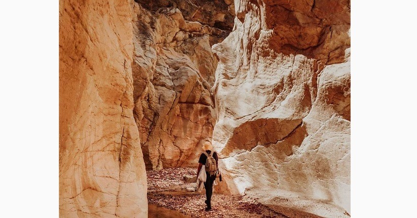Mengintip Pesona Gua Kona Ba'u di NTT, Indah bak Destinasi Wisata Timur Tengah  