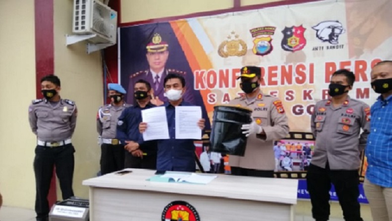 5 Berita Terpopuler Hari Ini: Anggota Satpol PP Gowa Ditahan, Sarah Gilbert Penemu Vaksin AstraZeneca Menuai Pujian