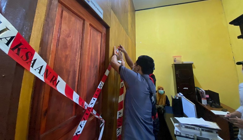 Jaksa Geledah Kantor Dinas PUPR Halsel, Ruang Kabid Disegel