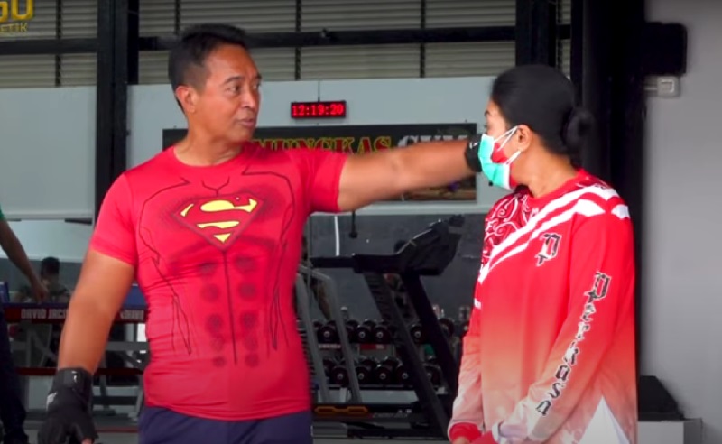  Jenderal Andika Perkasa Sempatkan Fitnes saat ke Korem Pamungkas Yogya