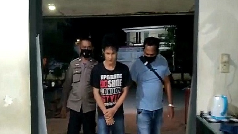 Tikam 2 Orang Sekaligus, Preman Sadis di Makassar Ciut di Depan Polisi