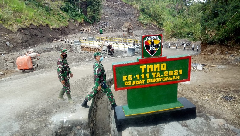 Selesai Tepat Waktu, Kegiatan TMMD ke 111 di Karangasem Ditutup