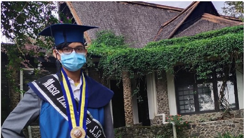 Inspiratif, Ini Kisah Izzan Lulus dari ITB di Usia 18 Tahun