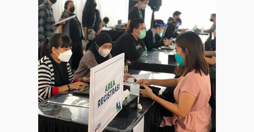 Warga Tangerang hingga Depok Antusias Kunjungi Sentra Vaksinasi MNC Peduli 