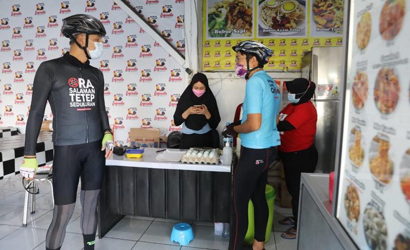 Warung Bubur di Semarang Ini Gratiskan Makanan untuk Pasien Covid, Awalnya Sempat Merugi