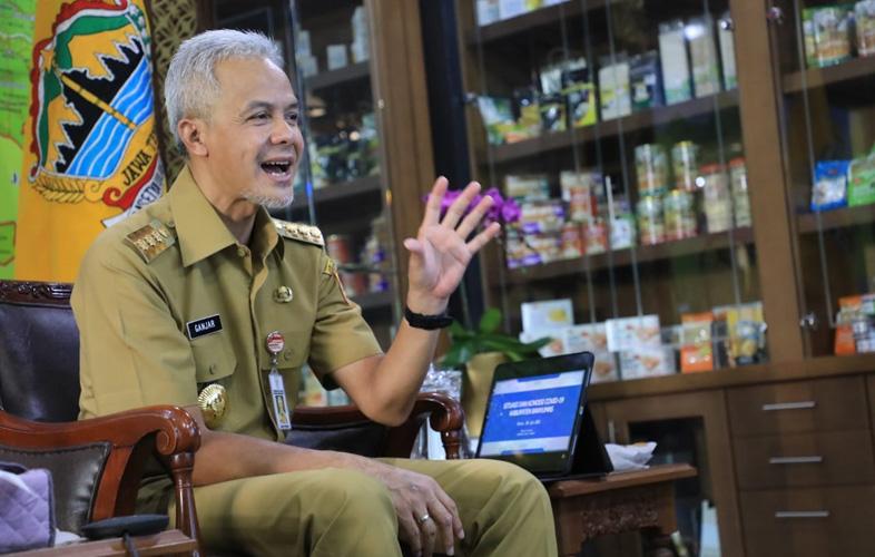 Ganjar Minta Semua Kepala Daerah Segera Percepat Serapan Anggaran dan Cairkan Bansos