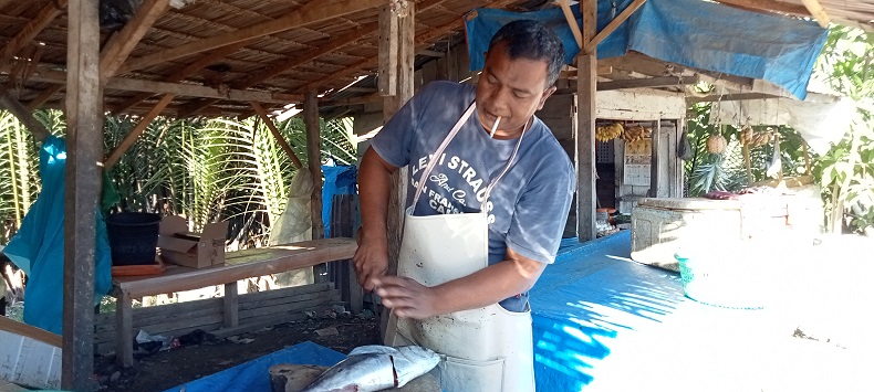 Nelayan Pidie Jaya Tidak Melaut, Pedagang Tutup Warung Harga Ikan Segar Naik      