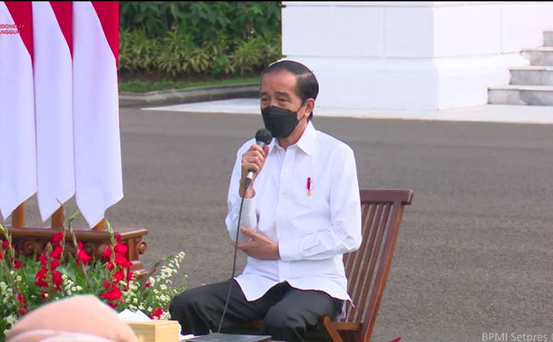 Jokowi Sebut PPKM Berhasil Rem Lonjakan Kasus Covid-19