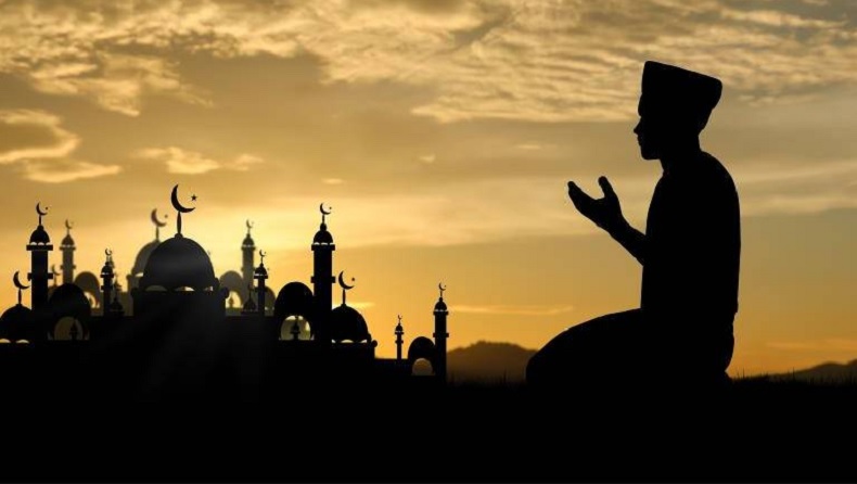 Bacaan Doa Awal Tahun Hijriah, Dibaca Setelah Maghrib Teks Arab, Latin & Artinya