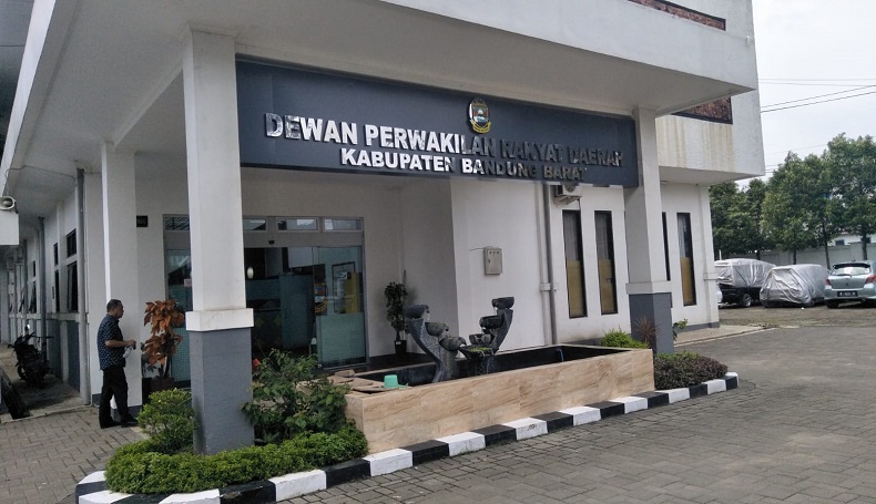Tokoh Pembentukan KBB Tuntut DPRD Gunakan Hak Interpelasi ke Plt Bupati
